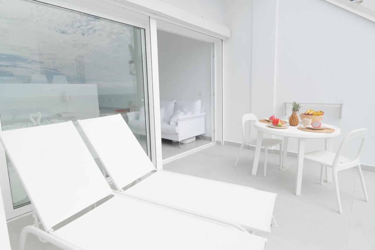 Cloud On The Sea Apartment Callao Salvaje Luaran gambar